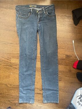Y2k - Slim Straight Women's Jeans in Medium Blue